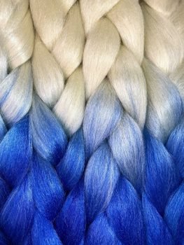 Blond-Elektrisk blå